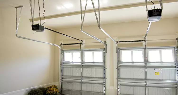 Residential Emergency Garage Door Repair in Dunedin, FL